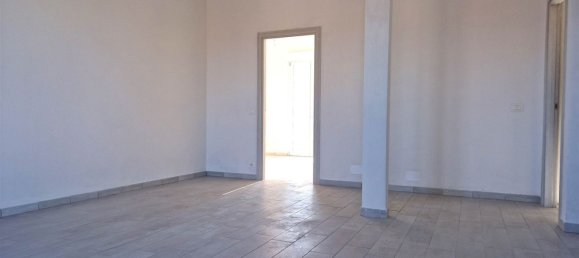 5 rooms Apartment in Rosignano Marittimo, Italy No. 137190 6