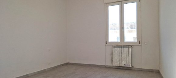5 rooms Apartment in Rosignano Marittimo, Italy No. 137190 10