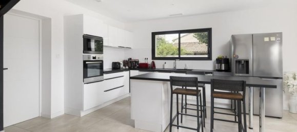 3 bedrooms House in Tarn, France No. 300384 4