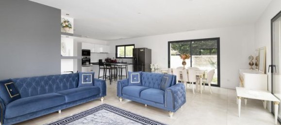 3 bedrooms House in Tarn, France No. 300384 6