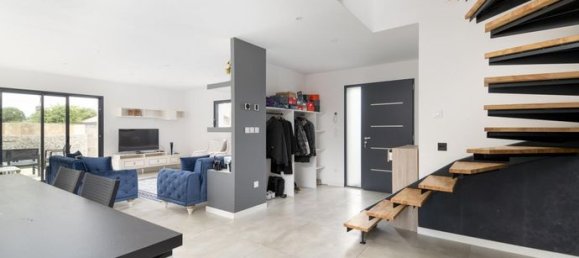 3 bedrooms House in Tarn, France No. 300384 3