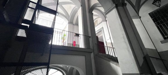 1 bedroom Apartment in Naples, Italy No. 329711 3