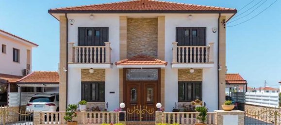 4 bedrooms House in Pyla, Cyprus No. 7418 10