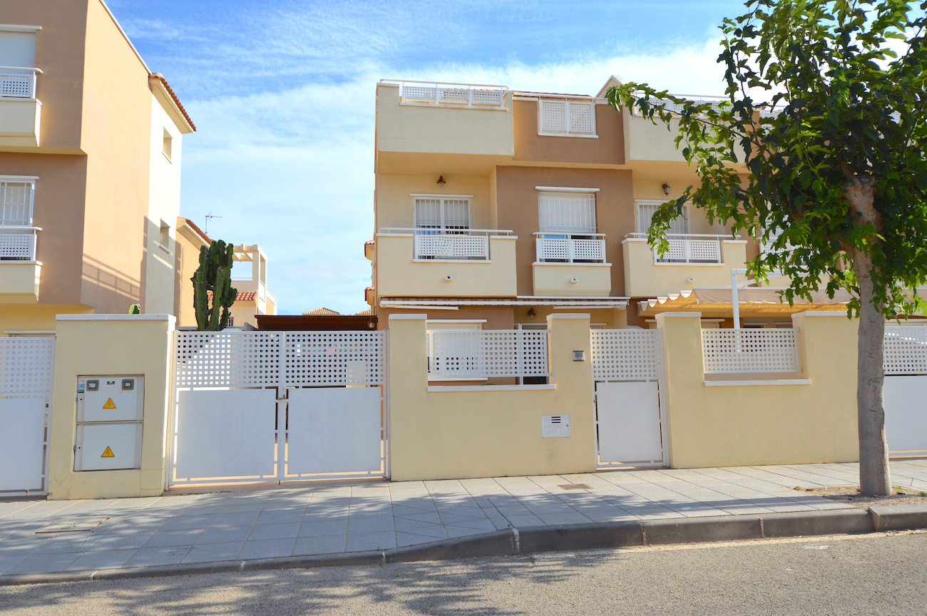 4 bedrooms Townhouse in Torre de la Horadada, Spain No. 514