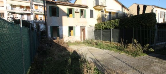 3 rooms House in Padua, Italy No. 133183 10