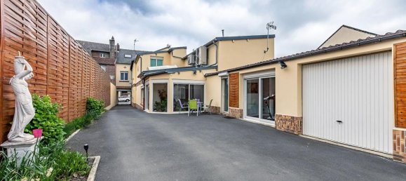 5 bedrooms House in Tergnier, France No. 89857 17