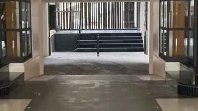 33m² Garage in Madrid, Spain No. 109153