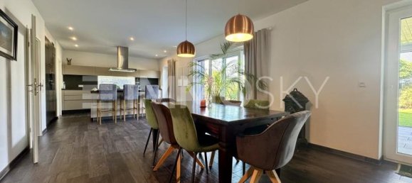 Villa de 6 divisões em Wolfsburg, Germany N.º 309331 3