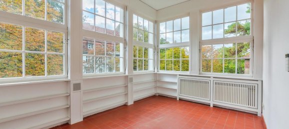 Здание с 8 спальнями в Николасзе, Германия № 27265 8