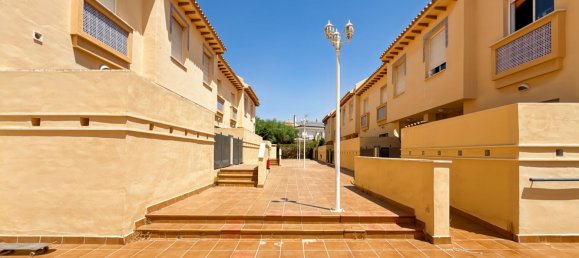 5 bedrooms Townhouse in Mijas, Spain No. 167614 7