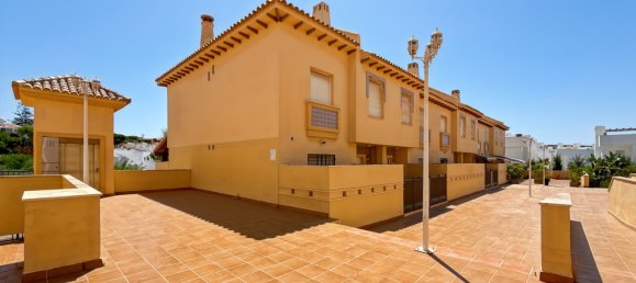 5 bedrooms Townhouse in Mijas, Spain No. 167614 4