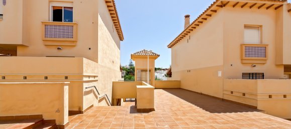5 bedrooms Townhouse in Mijas, Spain No. 167614 3
