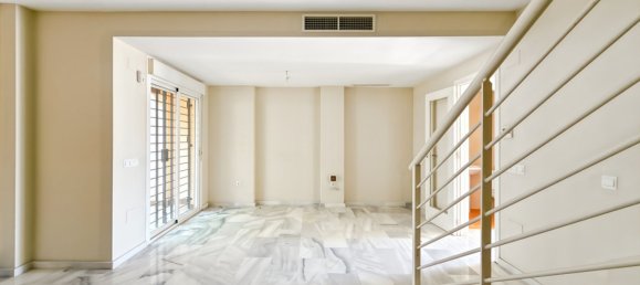 5 bedrooms Townhouse in Mijas, Spain No. 167614 19