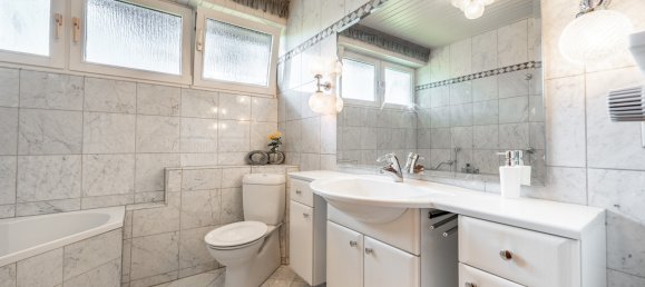 Дом с 7 комнатами в Зегеберг, Германия № 355997 5