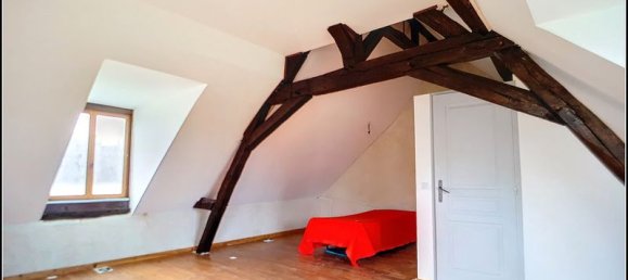 Casa de 3 dormitorios en Saint-Martin-des-Bois, France No. 59053 19