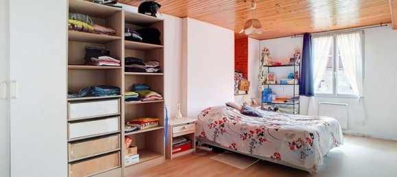 Casa de 3 dormitorios en Saint-Martin-des-Bois, France No. 59053 4