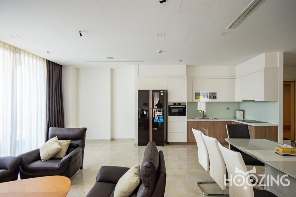 3 bedrooms Apartment in District 1, Vietnam No. 18360
