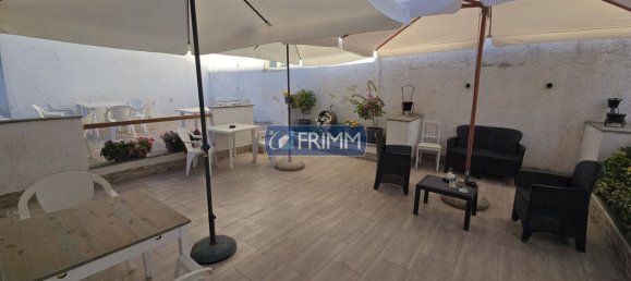 Gewerbliche Immobilie in Ladispoli, Italy 135m², Nr. 260927 11