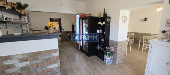 Gewerbliche Immobilie in Ladispoli, Italy 135m², Nr. 260927 23