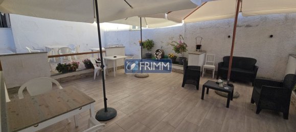 Gewerbliche Immobilie in Ladispoli, Italy 135m², Nr. 260927 9