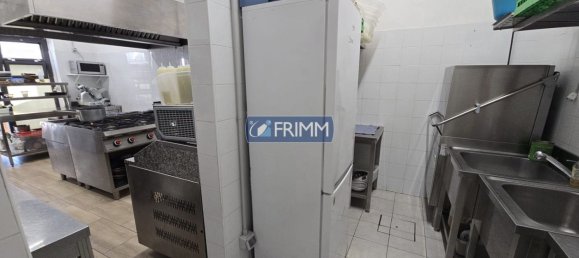 Gewerbliche Immobilie in Ladispoli, Italy 135m², Nr. 260927 45