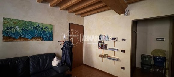 Квартира с 1 спальней в Мирандола, Италия № 184609 8