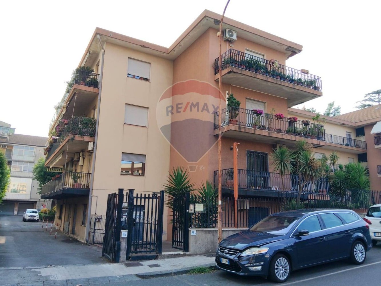 4 rooms Office in Acireale, Italy No. 356214