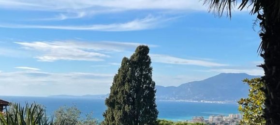 Квартира с 2 комнатами в Бордигера, Италия № 176572 20