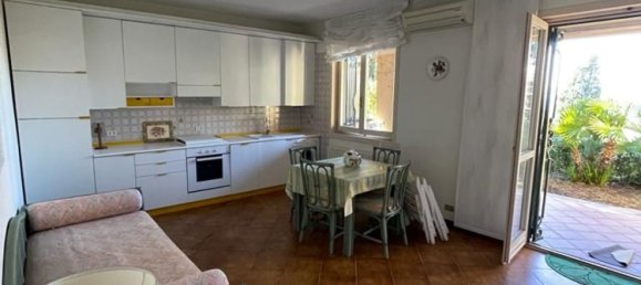 Квартира с 2 комнатами в Бордигера, Италия № 176572 12