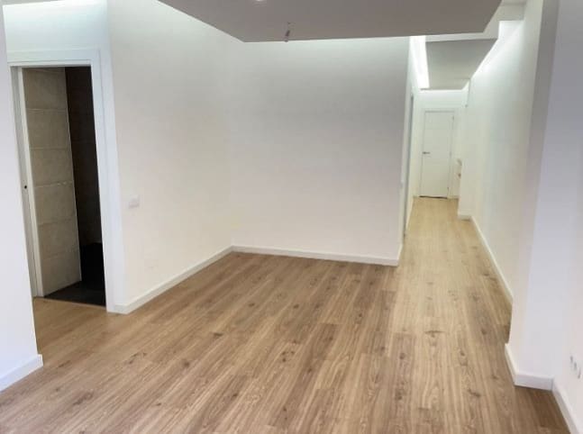 3 Schlafzimmer Wohnung in Sants-Montjuic, Spain, Nr. 246292