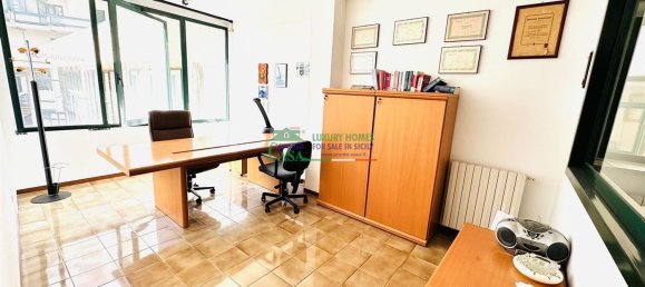 Büro in Ragusa, Italy 70m², Nr. 81051 2