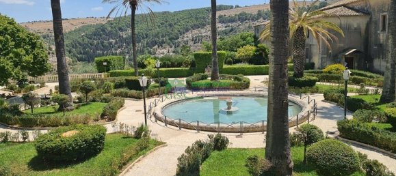 Büro in Ragusa, Italy 70m², Nr. 81051 13