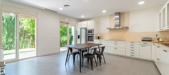 6 bedrooms Villa in Marbella, Spain No. 127832 19