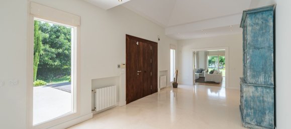 6 bedrooms Villa in Marbella, Spain No. 127832 21