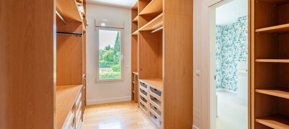 6 bedrooms Villa in Marbella, Spain No. 127832 15