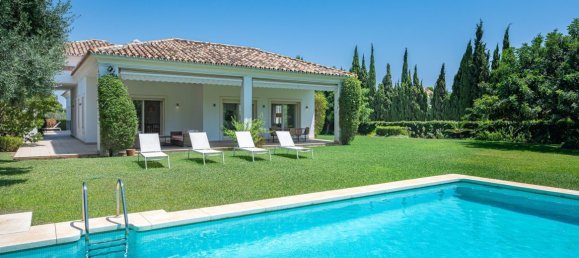 6 bedrooms Villa in Marbella, Spain No. 127832 4