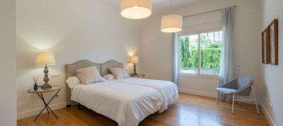 6 bedrooms Villa in Marbella, Spain No. 127832 9