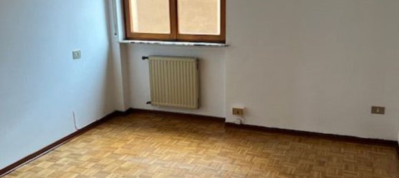 4 rooms Apartment in Piacenza, Italy No. 204507 5