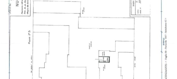 4 rooms Apartment in Piacenza, Italy No. 204507 10