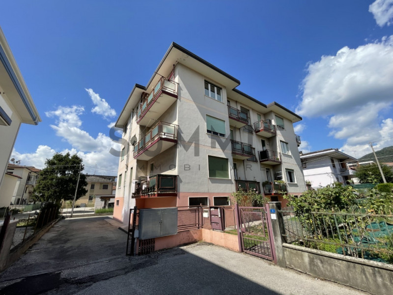 3-salle Appartement à Schio, Italy No. 269198
