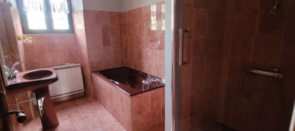 3 bedrooms House in Varennes-sur-Seine, France No. 320564 11