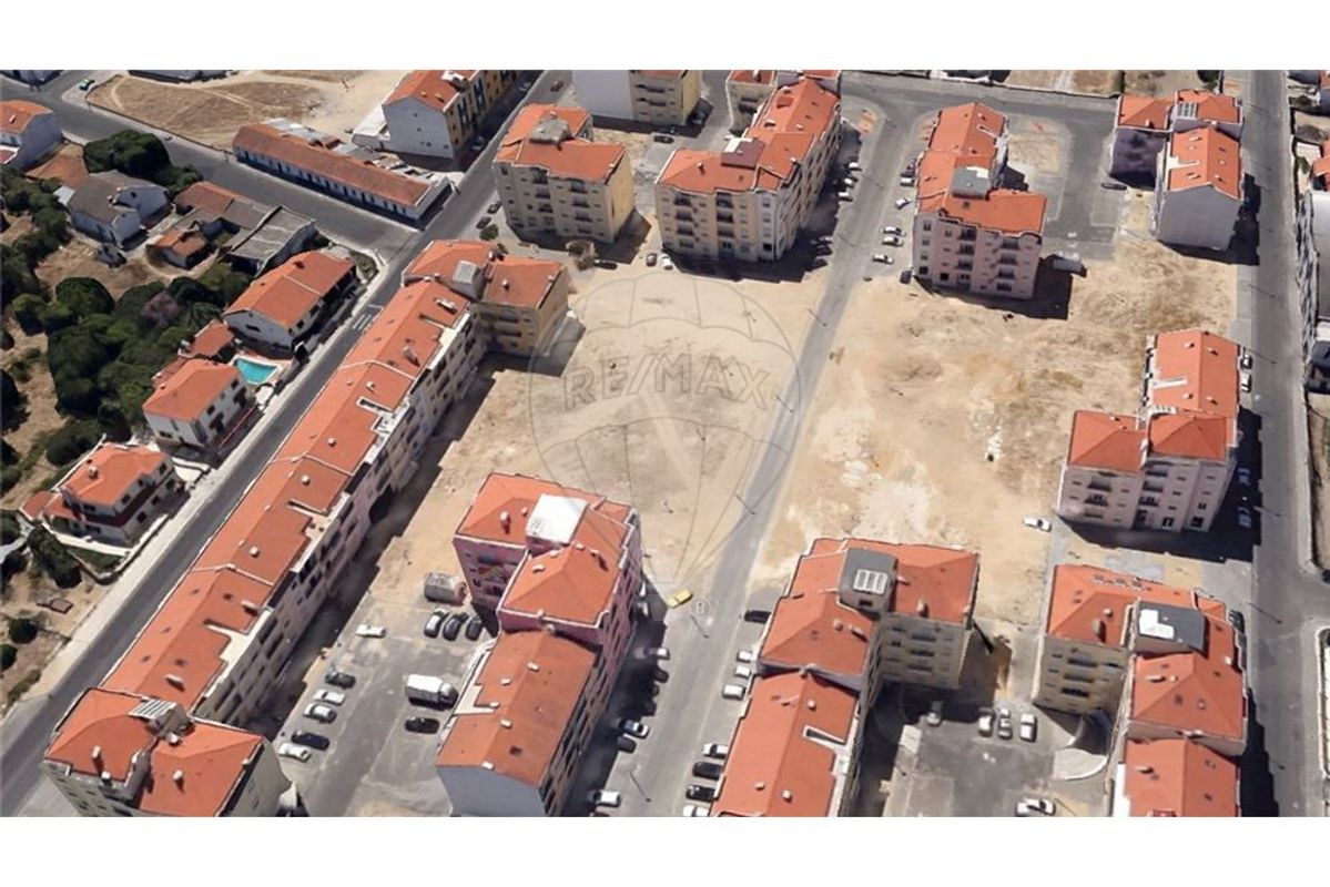 720m² Land in Almeirim, Portugal No. 80058