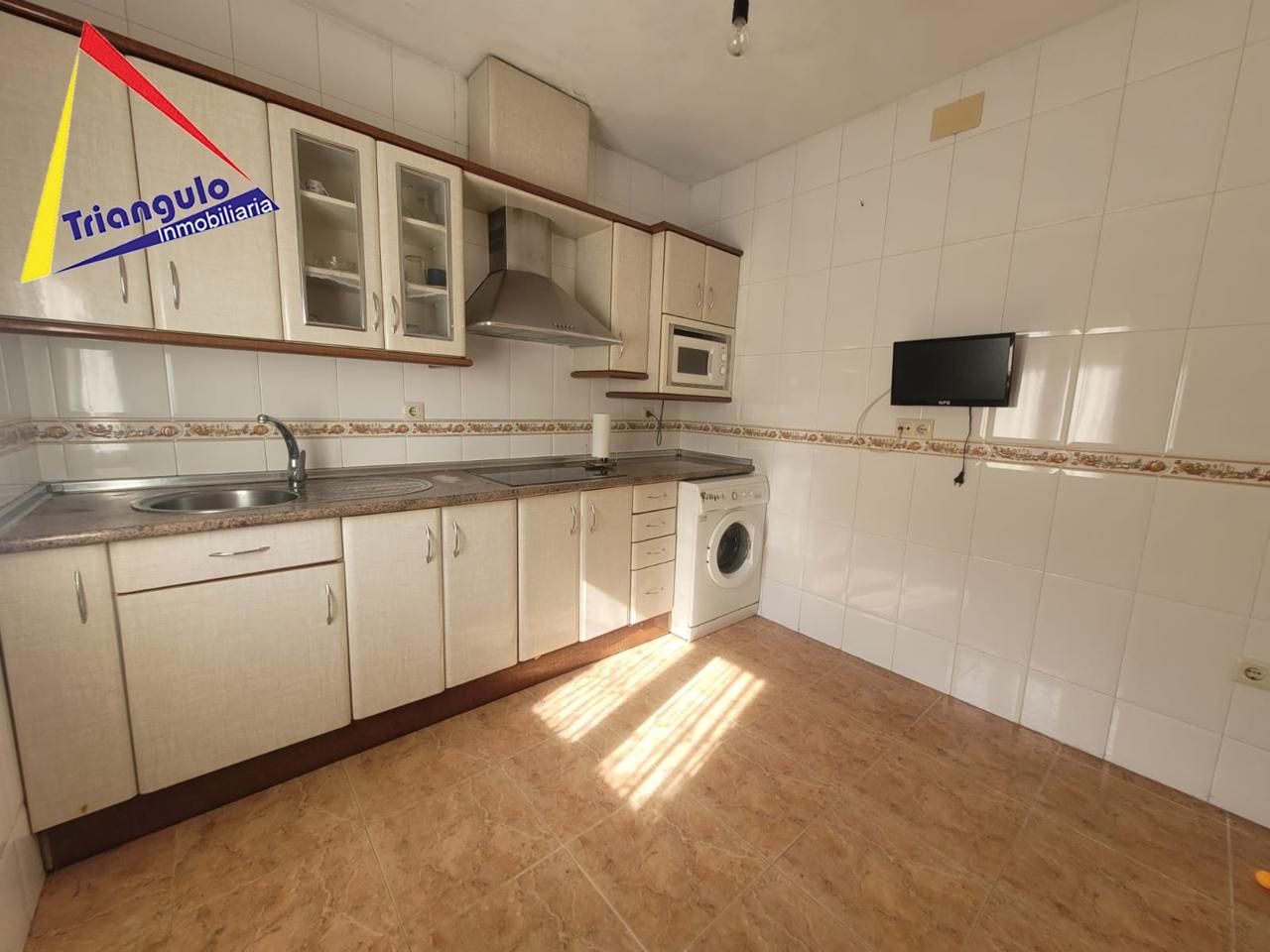 Casa de 5 dormitorios en Abades, Spain No. 25580