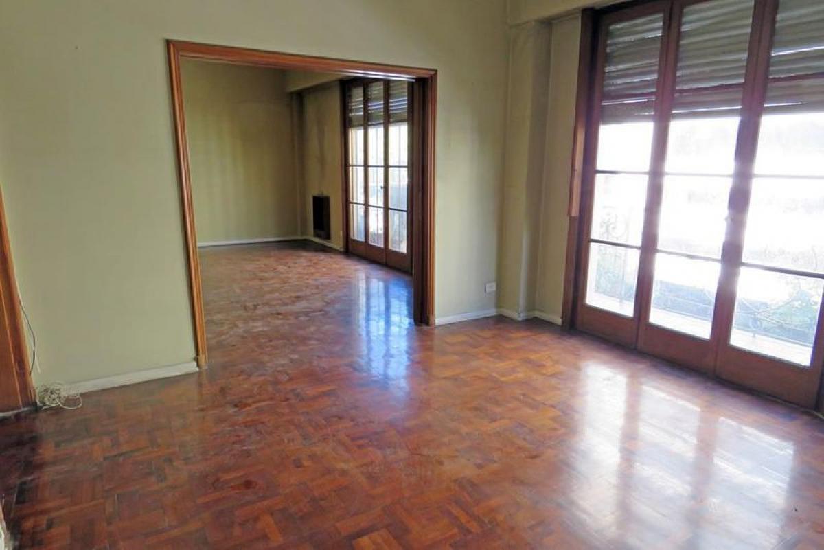 4 bedrooms Office in Buenos Aires, Argentina No. 105325