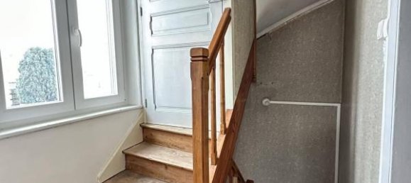 2 bedrooms House in Laon, France No. 81748 34