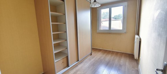 3-salle Appartement à Châlons-en-Champagne, France No. 364107 6