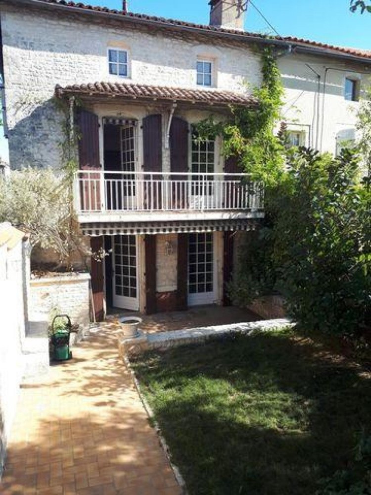 Дом с 4 спальнями в Рюффек, Франция № 32445