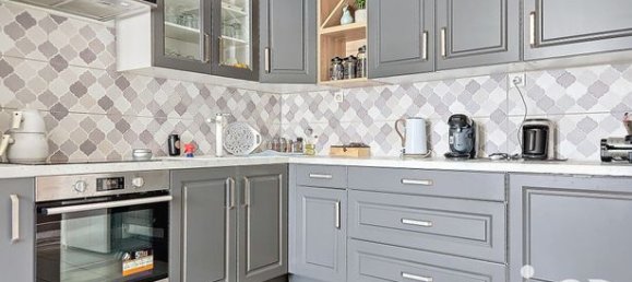 Casa de 3 dormitorios en Migennes, France No. 360377 10