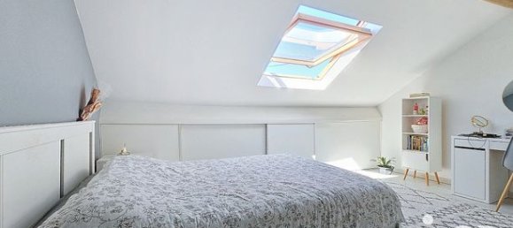 Casa de 3 dormitorios en Migennes, France No. 360377 12