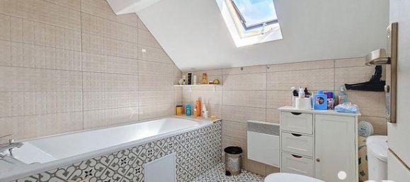 Casa de 3 dormitorios en Migennes, France No. 360377 14